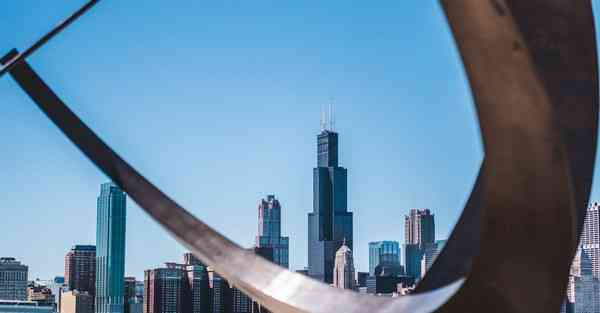 **人工智能送餐机器人程序：将餐饮行业推向新纪元**