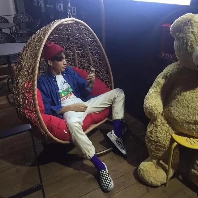 习泰莎威